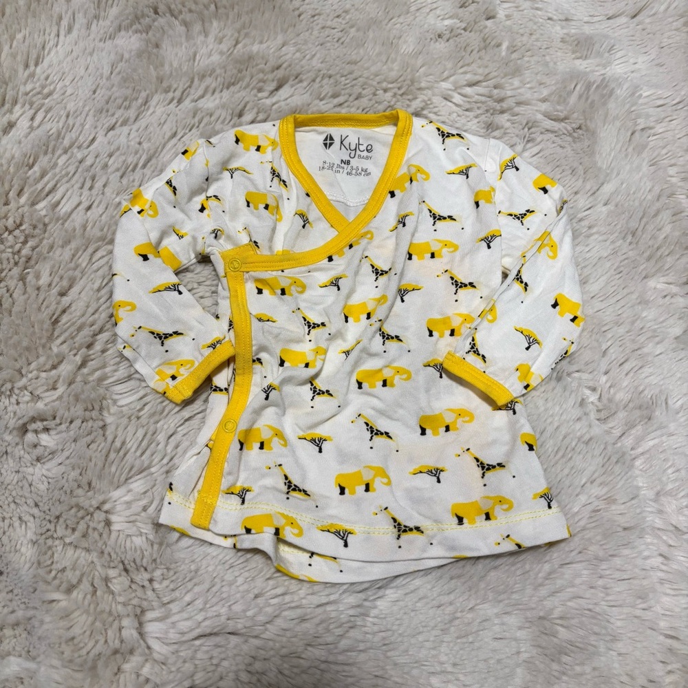 KYTE OG Safari print- NEW Kyte baby side button shirt